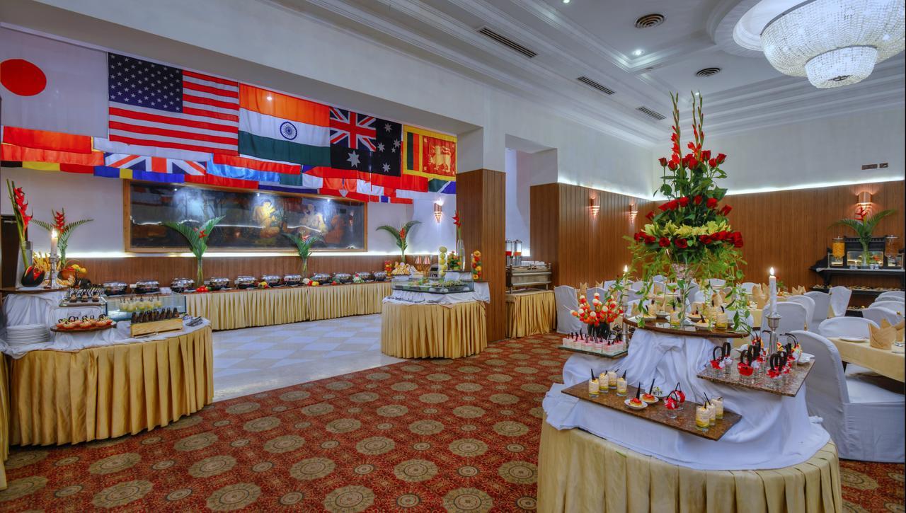 Hotel Clarks Varanasi Limited Kültér fotó