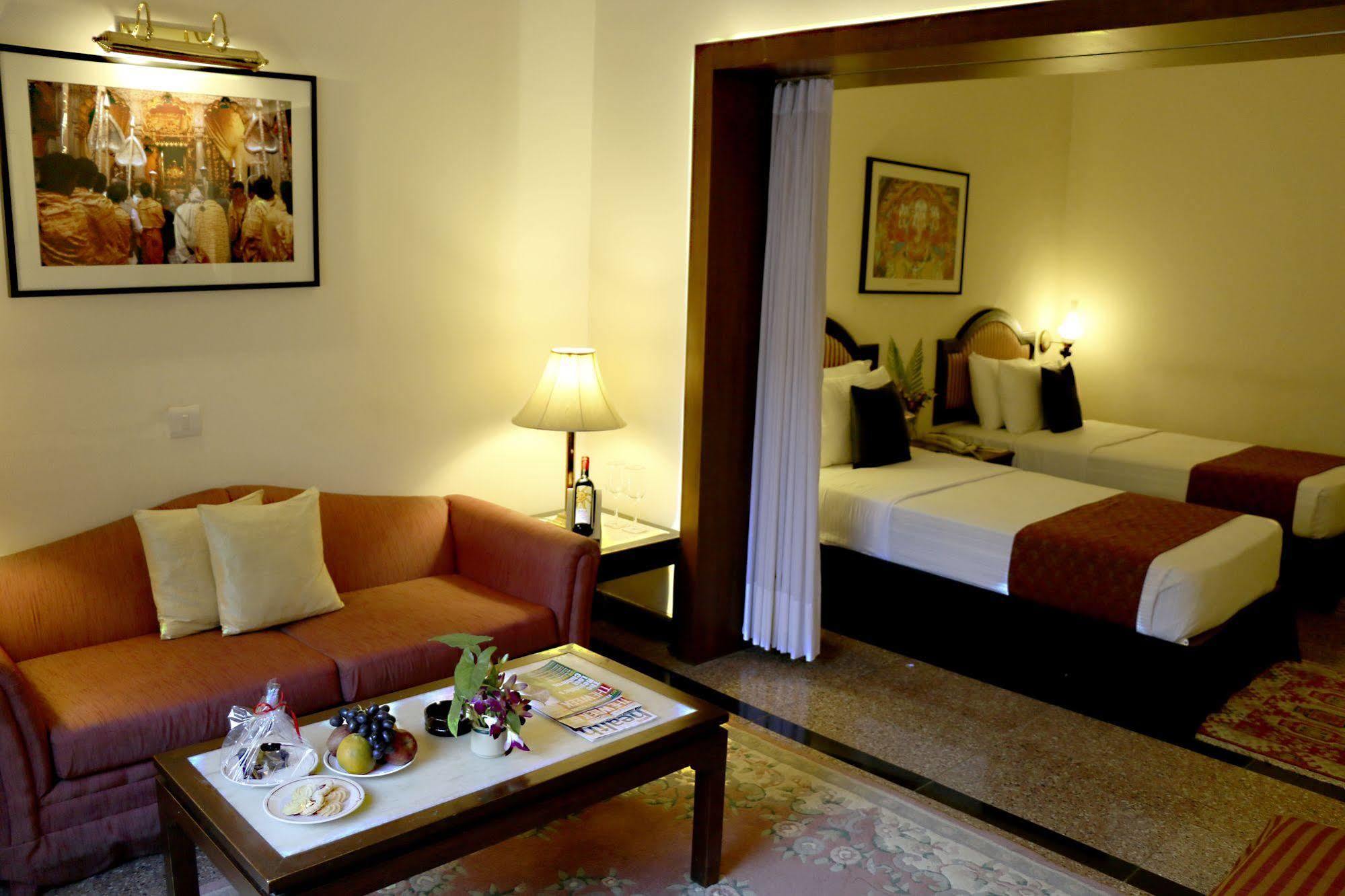 Hotel Clarks Varanasi Limited Kültér fotó